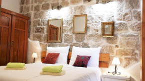 Отель Authentic Mediterranean Apartment  Сплит